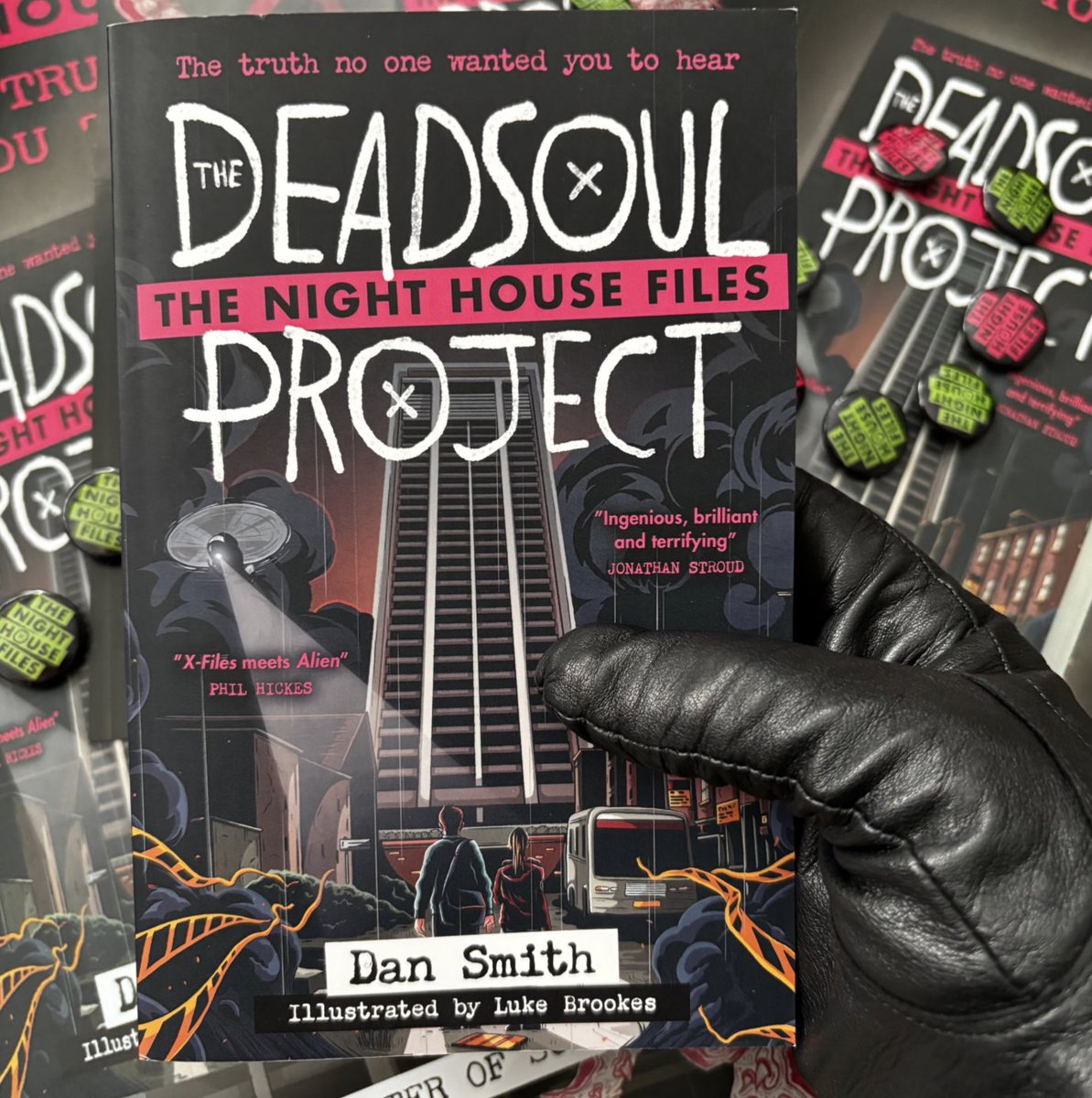 (EDIT) GIVEAWAY! The Nightwatchman is so pleased with The Deadsoul Project that they have 5 signed copies to giveaway. Posters and badges too! Like, Follow, RT &amp; COMMENT (so we know who you are) by 24th Feb. The Nightwatchman will pick 5 lucky winners at random.

<a href="/BarringtonStoke/">Barrington Stoke</a>