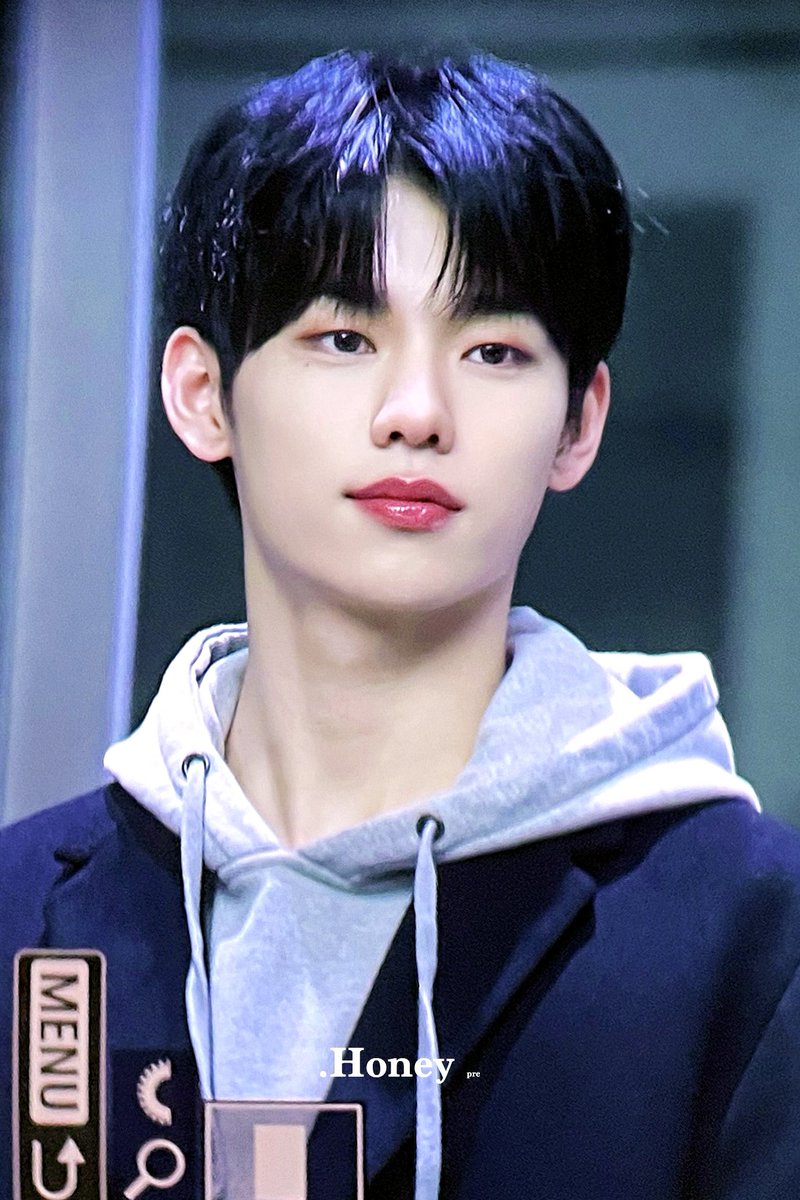 250217

#이정현 #LEEJEONGHYEON 
#EVNNE #이븐