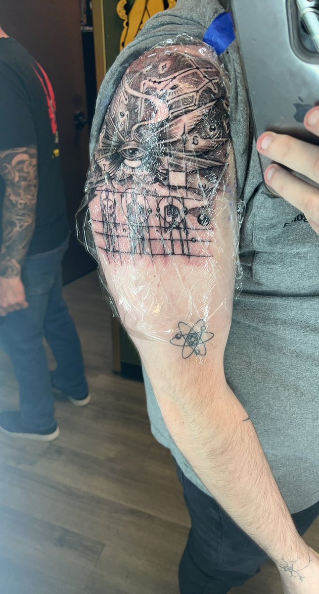 Jesperish tweet media