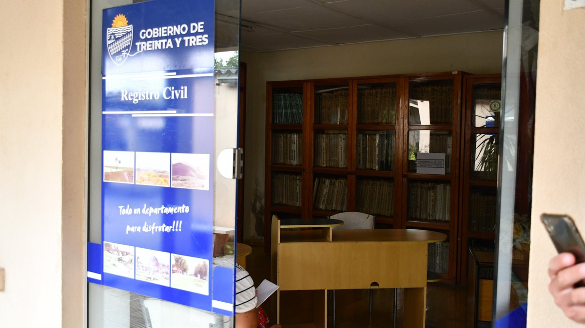 La Intendencia de Treinta y Tres, informa que las dependencias del Registro Civil que funcionaban en las instalaciones del Centro Cultural Democrático pasan nuevamente a funcionar en el casco central de la Intendencia.