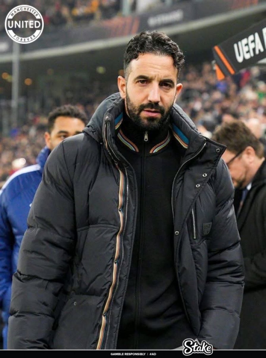 🚨A Manager who was doing well at Sporting CP. Unbeaten streak in the League and Uefa Champions League.

Players willing and ready to run the length of the pitch for HIM. On course to win the Portuguese League title unbeaten and navigate through the UCL group stages without going