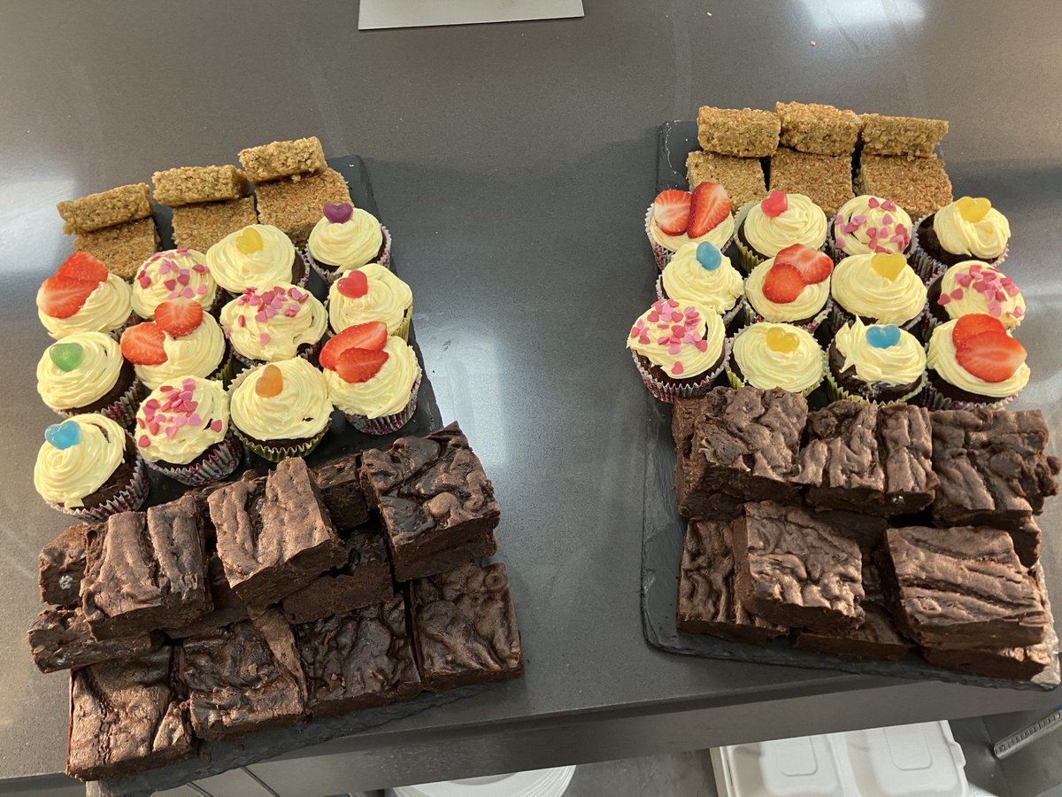 Our canteen staff have once again smashed it with their Valentine treats for our staff and students. 💕🧁#TeamDLA