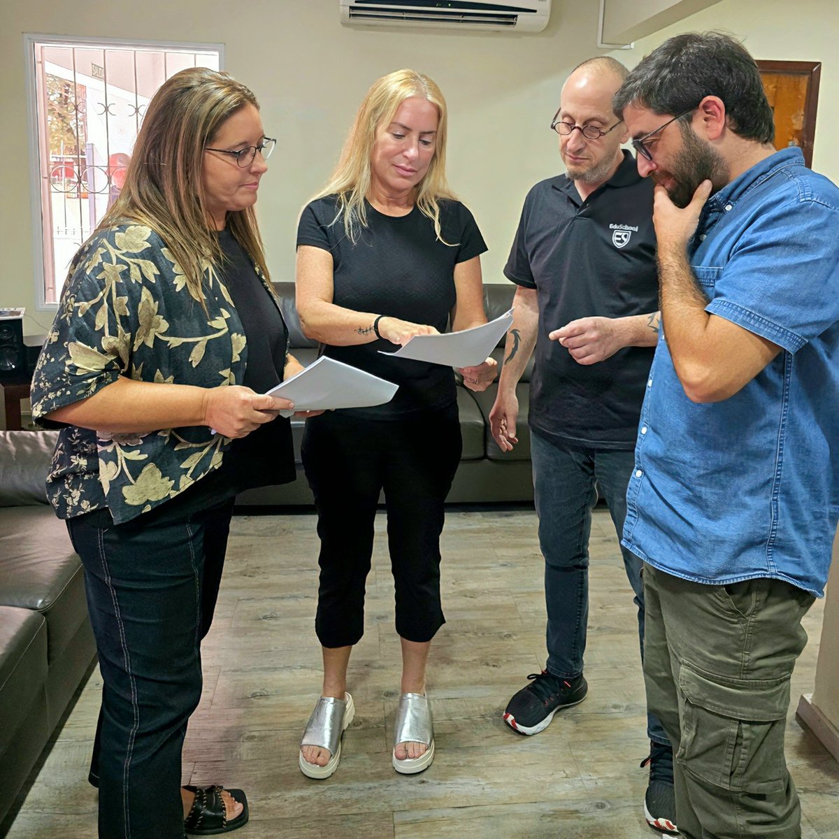 Otra semana que comenzamos con toda la energía en <a href="/Inst_EDUSchool/">EduSchool</a>, se viene el inicio de las clases pronto y hay que ir ajustando todos los detalles.