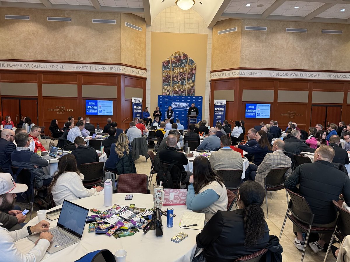 smallcollegeath's tweet photo. Off and running with #BOSCAKC great to have a packed house of hungry administrators. https://t.co/9MV96Vi62i