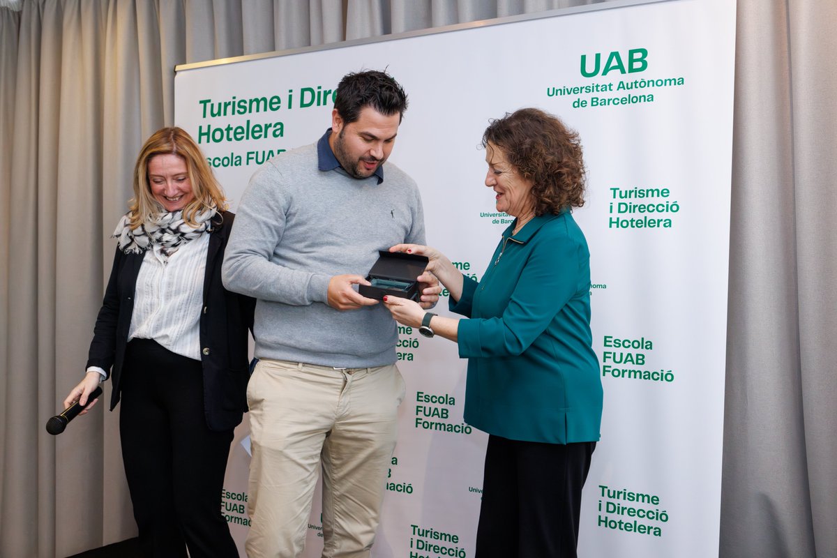 Turisme i Direcció Hotelera UAB tweet media