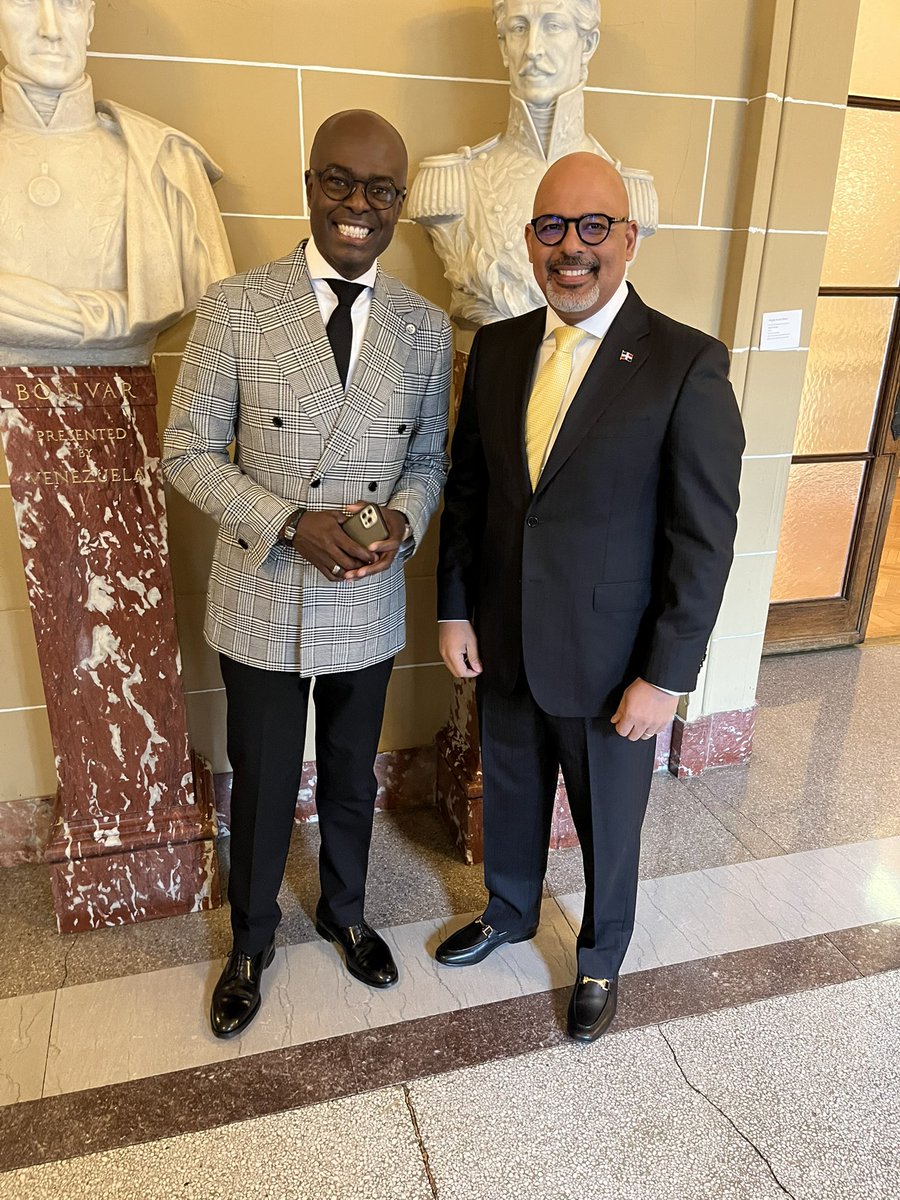 radhafil's tweet photo. Embajador @Gthomas1love ha sido un placer compartir este espacio diplomático con usted, en el cuál nos tocó debatir temas relevantes para nuestros países. Le deseo muchos éxitos es sus nuevas funciones como Embajador de Haití 🇭🇹 en Italia 🇮🇹 abrazos! https://t.co/m0LHleeT4k