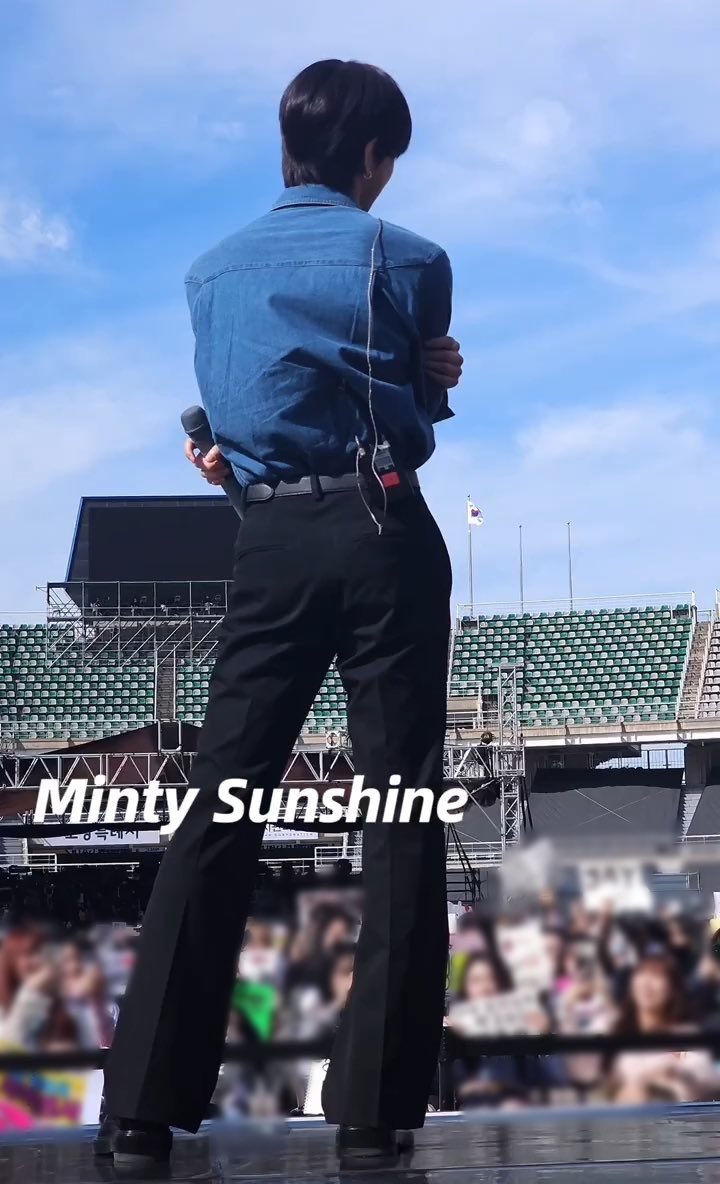 heeezeal's tweet photo. JUNGWONのこの立ち方のファン
つよそうだから https://t.co/qNyd2kUb5J