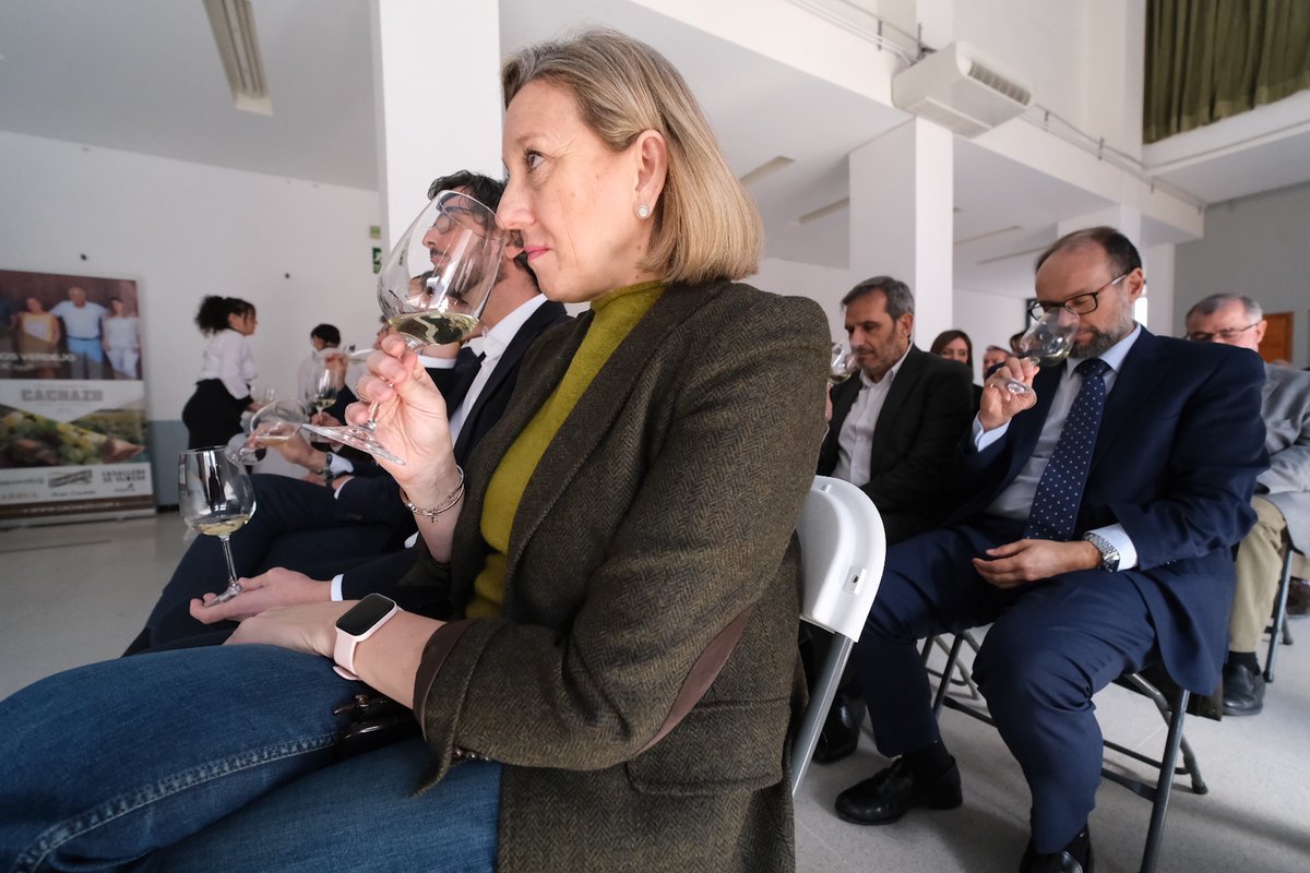 🍷<a href="/MIsabelBlanco/">Isabel</a> remarca el apoyo de <a href="/jcyl/">Junta de Castilla y León</a> al sector del vino para multiplicar las exportaciones y abrir nuevos mercados internacionales

La vicepresidenta clausura la presentación de la añada 2024 de los 'Verdejos de Pozaldez', integrados en la DO Rueda

comunicacion.jcyl.es/web/jcyl/Comun…