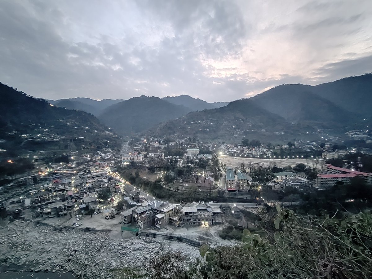 VaruNRoxy's tweet image. #HimachalPradesh #india #pandoh #mandi