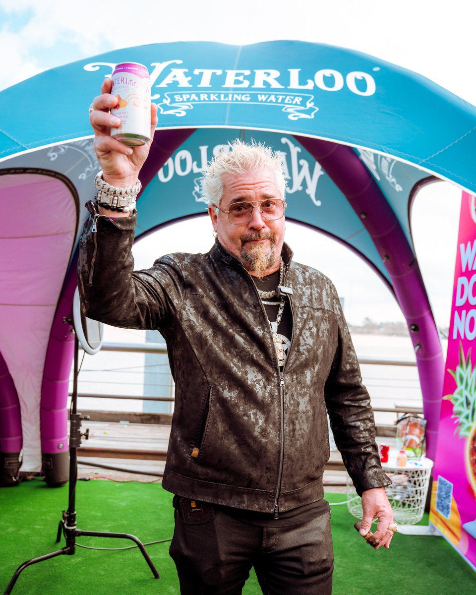Full-out flavor + crisp carbonation = The perfect drink at Guy’s Flavortown Tailgate! <a href="/DoYouWaterloo/">Waterloo Sparkling</a> hit the spot before The Big Game!