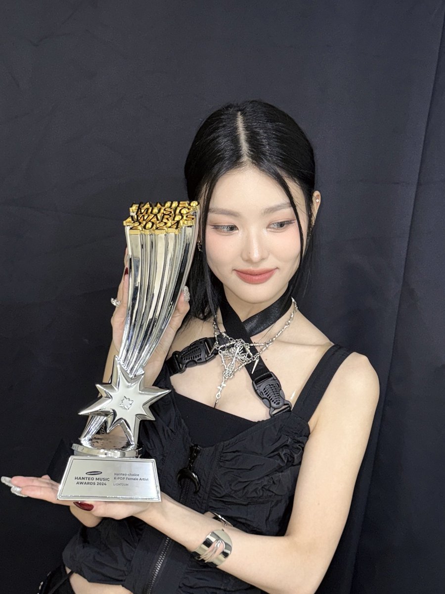 CUBE_LIGHTSUM's tweet photo. [#상아] 항상 고맙구 사랑해 썸잇 ❤ https://t.co/JjLOSLuJm3