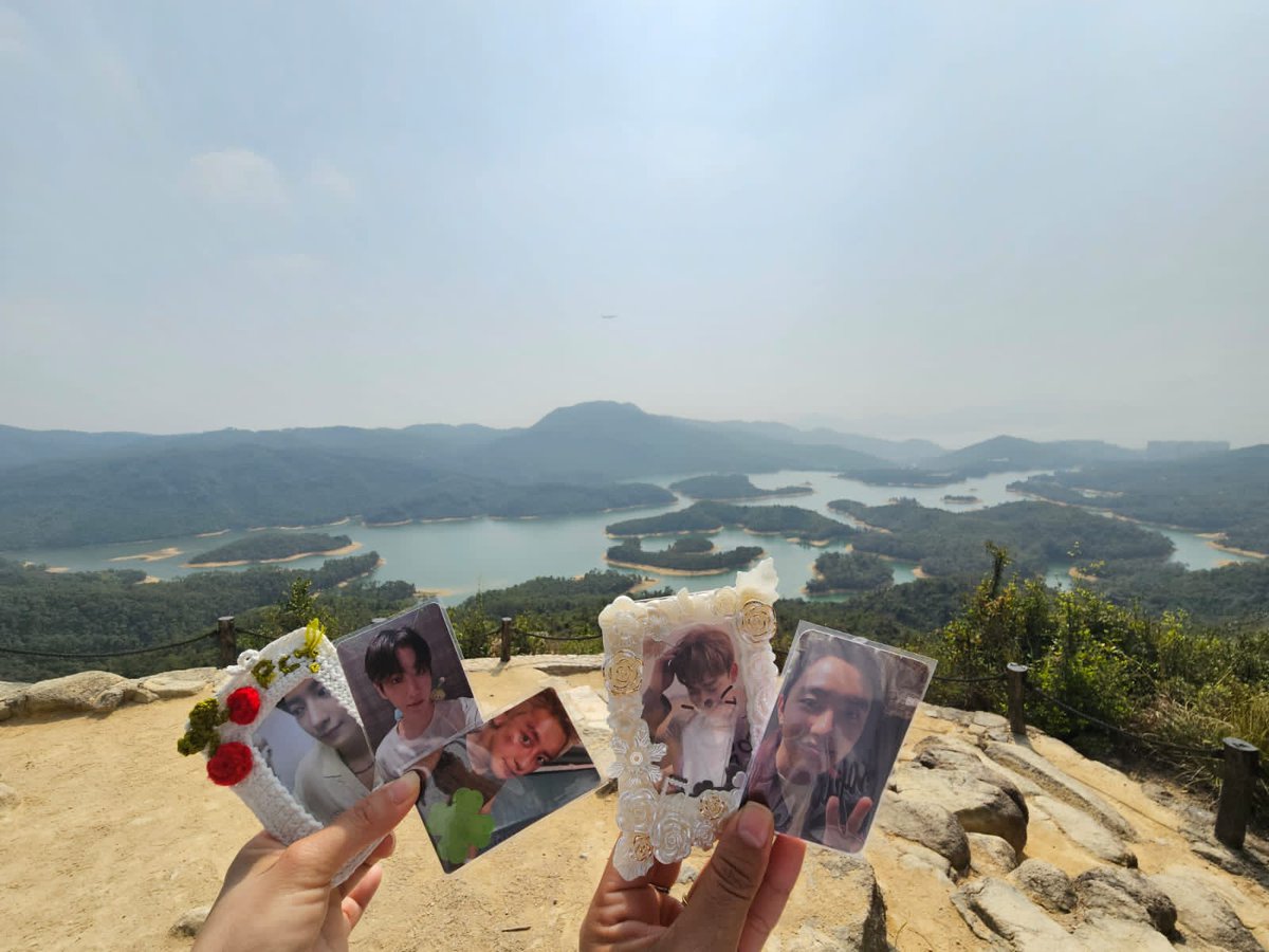 Arlina_devy's tweet photo. Jika orang-orang ingin menjatuhkanmu, itu menunjukkan bahwa kamu berada di atas mereka. https://t.co/WKvHu6vw5G