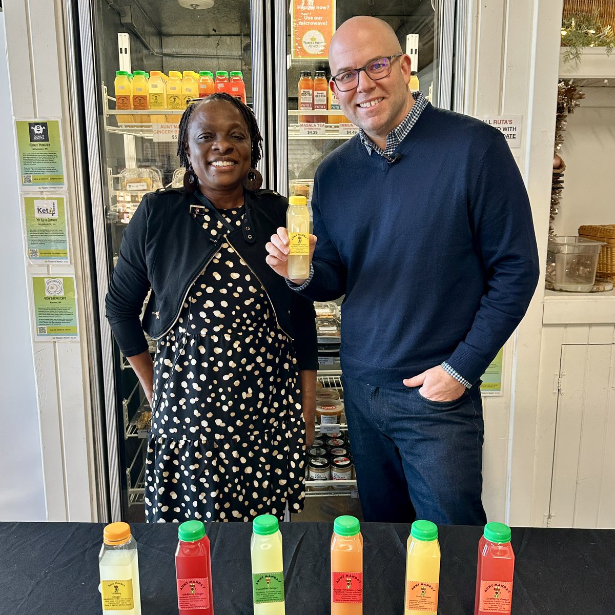 Brian_Kramp's tweet photo. A huge congratulations to Alena and the 40+ Wisconsin vendors on the opening of Farmer's Market To Go in Brookfield! #shoplocal

It was great having Patricia of Aunt Manda's Beverages, Kelly of Kelly's Pot Pies &amp; More &amp; Ruta of Ruta's Fresh Indian Fare on today😊 https://t.co/7MnEKkWH4v