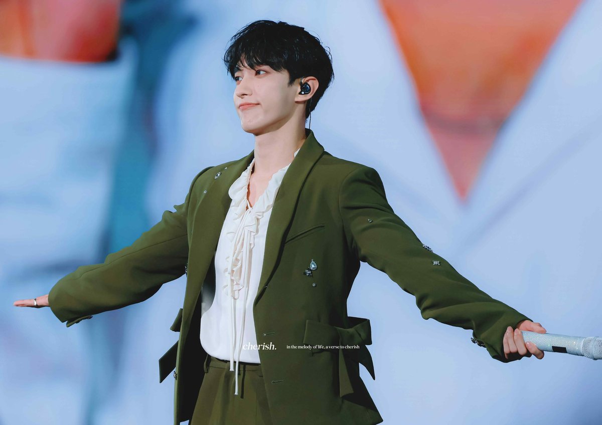 _cherishdk's tweet photo. 도겸아 올해도 생일축하해 🍀💖

#햇살같은_사랑둥이_도겸이생일
#Its_DK_Time

#세븐틴 #SEVENTEEN #도겸 #DK https://t.co/2fz8wfoSDR