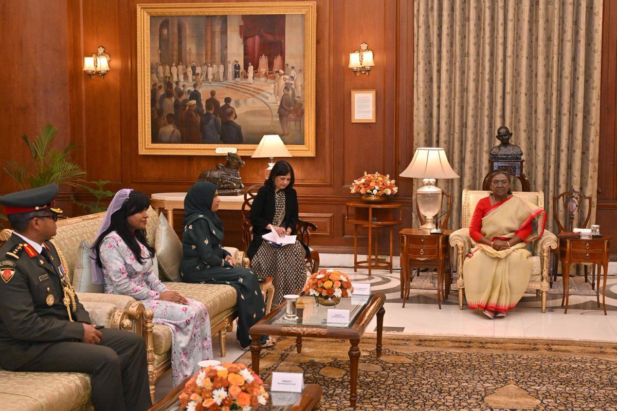 New High Commissioner of Maldives to India presents Letter of Credence to the President of India

📃 Press Release | t.ly/lc8zA