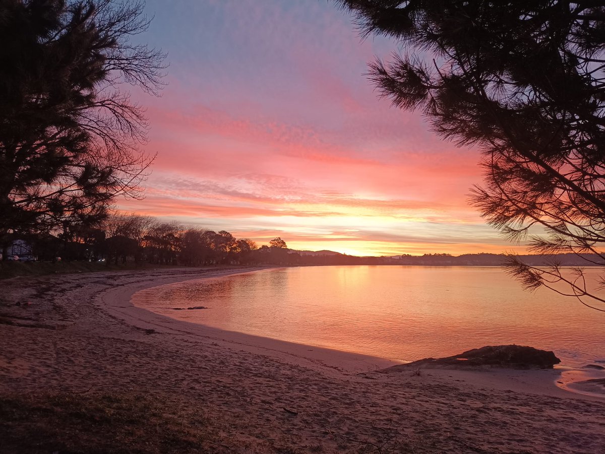 OTempoTVG's tweet image. Abrente, alba, alborada, amencer ....en:
#Boiro de Sanda Varela
#Riotorto de Esther Peteira
#Ortigueira de Esperanza Iglesias