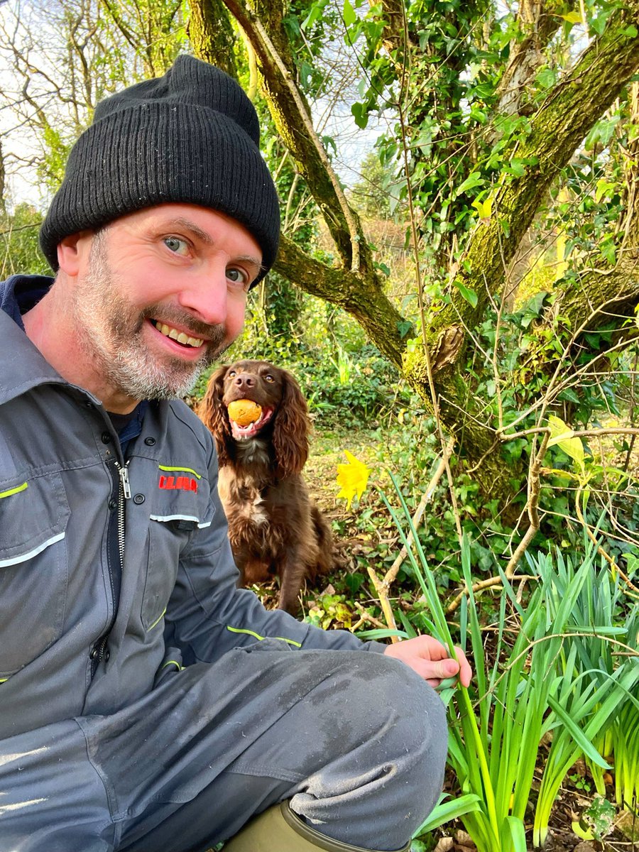 ‘Bora da’ 😁🐶🌼
‘Good morning’ 😁🐶🌼
<a href="/sixteenthCgirl/">Suzannah Lipscomb</a> <a href="/BBCCountryfile/">BBC Countryfile</a> <a href="/hooson21/">FfionHooson</a> <a href="/SianWeather/">Siân Lloyd</a> <a href="/Ruth_ITV/">Ruth_TV</a> <a href="/bootlegger1974/">Bootlegger</a> <a href="/FarmersWeekly/">Farmers Weekly</a> <a href="/ThePhotoHour/">#ThePhotoHour</a> <a href="/sianharries_/">Sian Harries - @sianharries.bsky.social</a> <a href="/HCynwal/">Heledd Cynwal</a> <a href="/EleriSion/">Eleri Siôn</a> <a href="/LouiseTalks/">Louise Elliott</a> <a href="/RealShanCothi/">Shân Cothi</a> <a href="/NickyZJohn/">Nicky John</a> <a href="/izziebalmer1/">Isabel Balmer</a> <a href="/hawley_caroline/">Caroline Hawley</a>