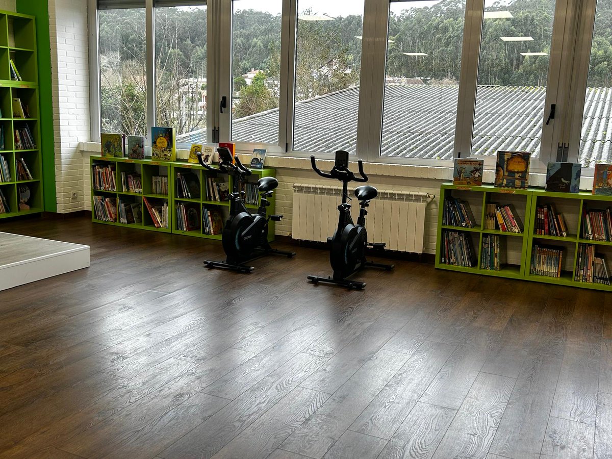 bescolaresgal's tweet photo. Visitamos a biblioteca do CEIP Valle Inclán do Grove (Pontevedra), unha biblioteca LIA.3.
#CartografíaPLAMBE25 #LIA3 #bescolaresgal #bescolaresgalabertas https://t.co/8Xm0JLflYn