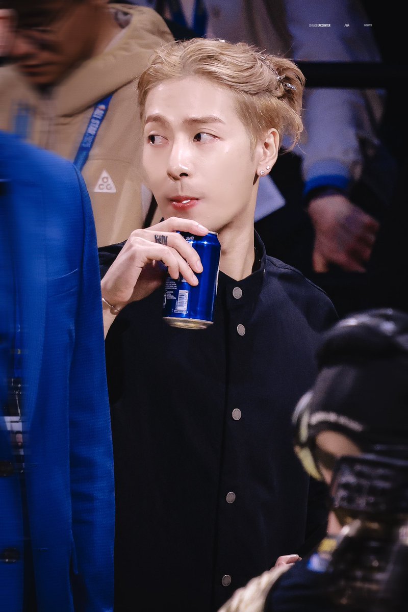 Encounter852's tweet photo. 20250216 
NBA AllStar 2025

🥤

@JacksonWang852 

#JacksonWang #Jackson #王嘉爾 #잭슨 #TEAMWANG #MAGICMAN2 #NBAAllStar2025
#GOT7 https://t.co/wmAi1s6zrI