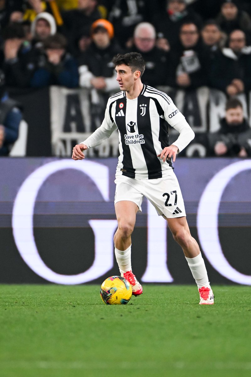 juventusfc's tweet photo. Andrea 💪🏻💥 https://t.co/4UfcfDpKb6