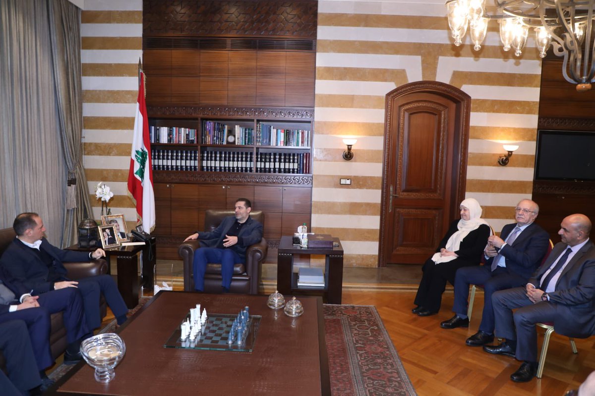 لقاء رئيس الحكومة السابق سعد الحريري في بيت الوسط، وبحث في آخر المستجدات 
kataeb.org/articles/sl-18…
