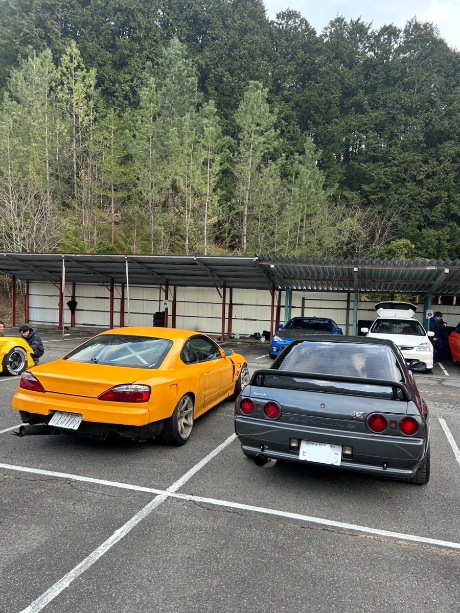 ホモ走
横乗りレーシング