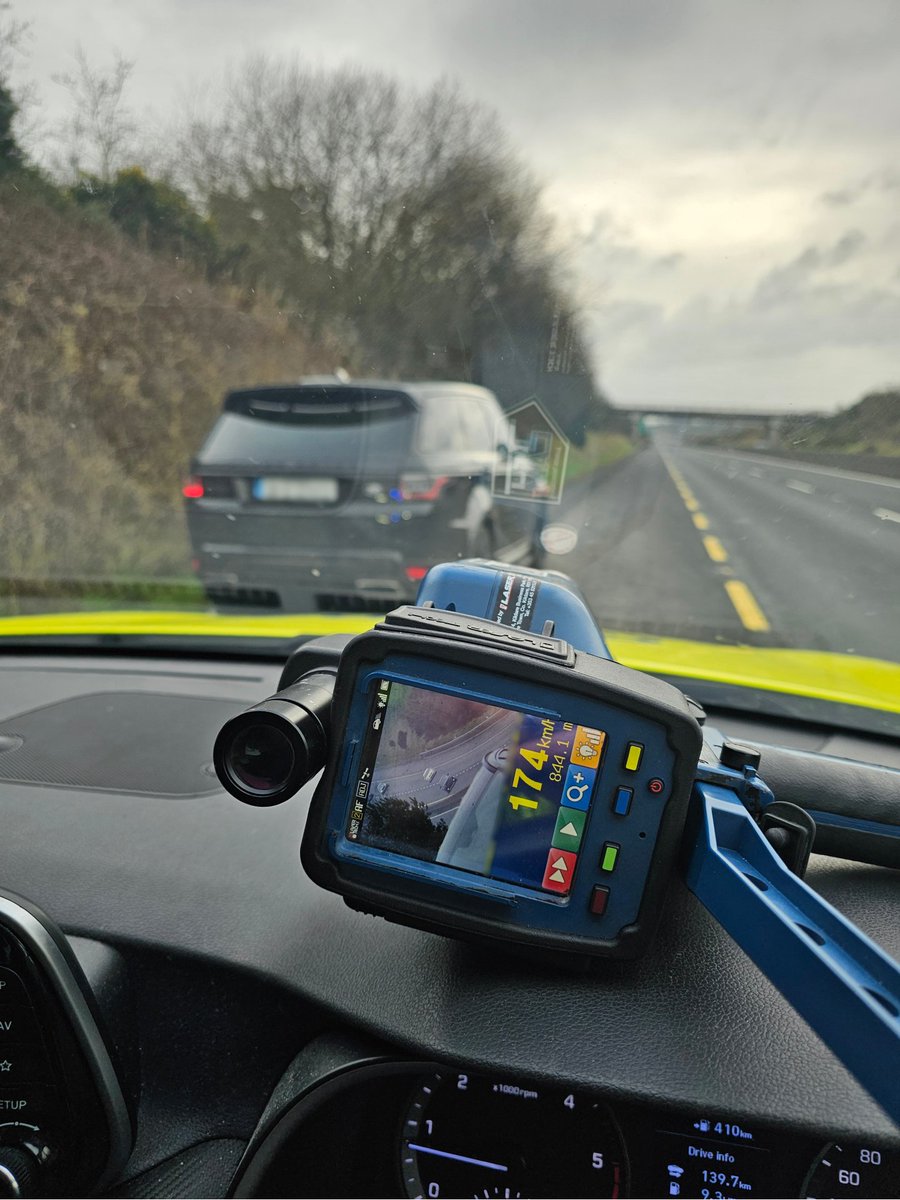 An Garda Síochána tweet media