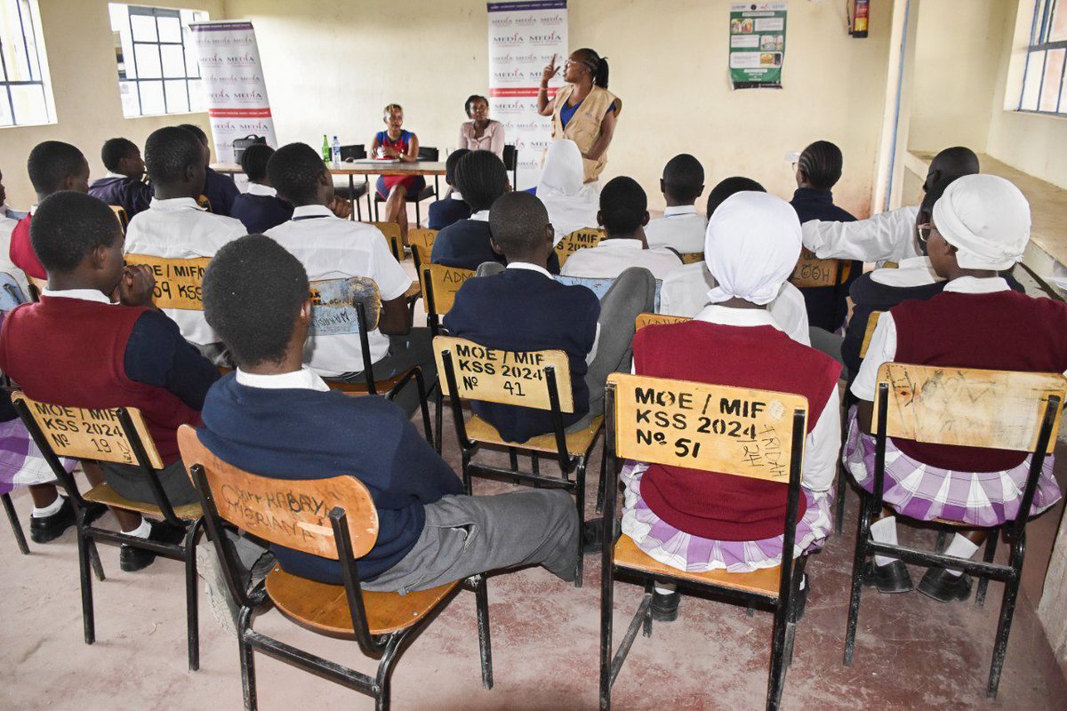 MediaCouncilK's tweet photo. ICYMI: We inspired future journalists at Kimathi Secondary School, showing them how radio can raise awareness, share solutions and amplify voices in the fight against climate change.

#WRD2025 https://t.co/1MtTufmD0X