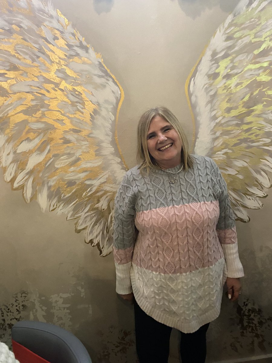 ElaneHeyes's tweet photo. Forgot to put my day 16 on yesterday, because I went out, but done 5.14miles
Had a fab day/night out in the Acres Inn, Stephen singing karaoke with the lovely Rachael L Wallwork, then went Local Lounge Denton then Red Lion Denton 🎉🍾🍷🍺🥰 https://t.co/zXC9tLqw5e