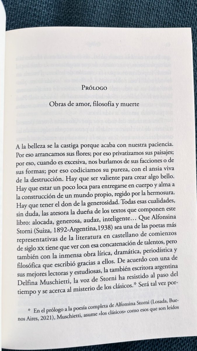 lunamonelle's tweet image. Este jueves en librerías,