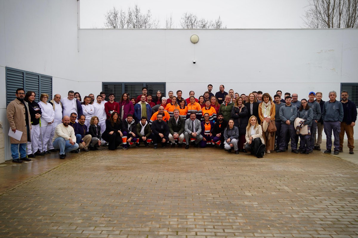 GuiSantamaria's tweet photo. El Programa de Formación y Empleo Escala ha tenido una excelente respuesta de participación. 

Cuenta con mayor presupuesto, llega a más localidades, a más alumnos, tiene más profesionales y cuenta con más especialidades, primando la formación tal y como recomendaba la AIReF. https://t.co/Qa3webgP8R