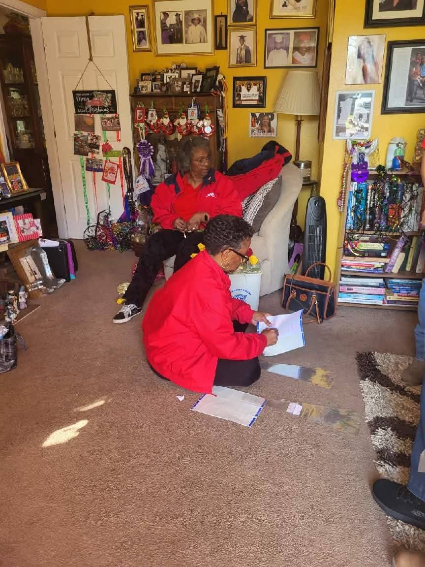 mee_gie's tweet photo. The Cupid Crew Wish of a Lifetime initiative is led by AARP,  AARP MS volunteers from the Coast, Southaven, and Vicksburg who personally delivered roses, and trinkets to local community centers,  center staff, retirement homes, churches, etc. @Musclecar1978
@KimberlyLC95086 https://t.co/cUTQlzDPAF