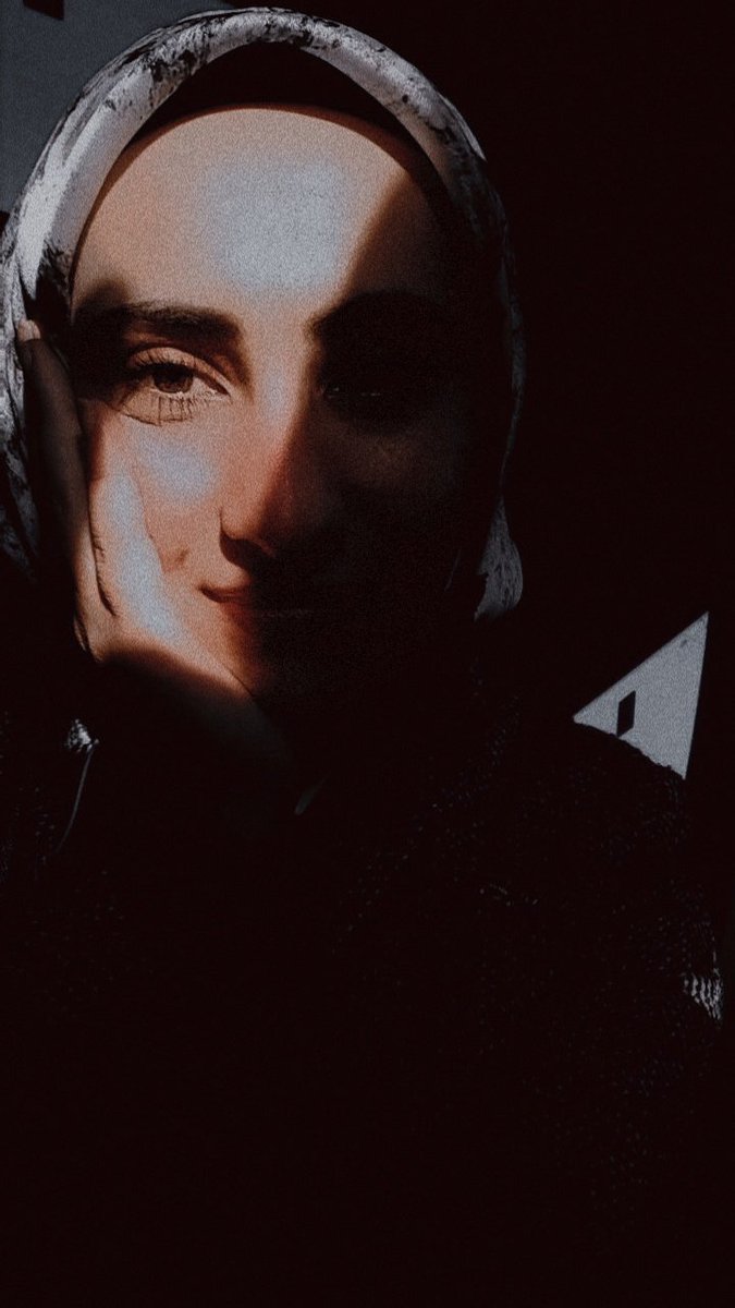 Hata yapmak fırsatını Adem'e veren sendin,
Bilmedim onun talihinden ne kadar düştü bana.