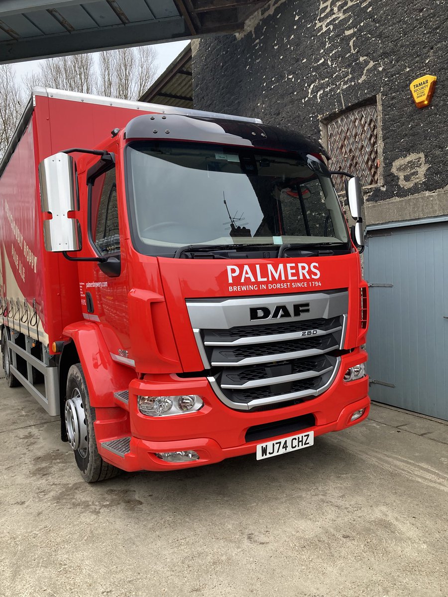 Loving the new truck branding <a href="/creativesoluk/">Creative Solutions</a> 🍻