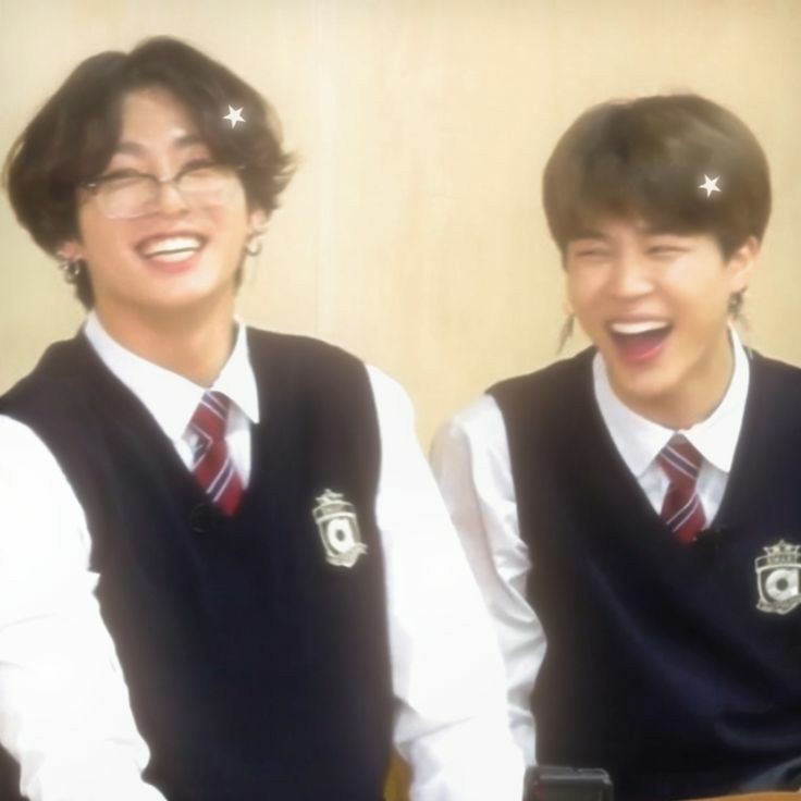 رای گیری جیکوک رو دخالت کنید گایز
❗ریپ و ریت

Vote #Jimin + #JungKook for "Favorite On Screen" at our #iHeartAwards