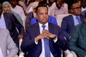 Dalkajournal's tweet photo. Ra’iisul Wasaare ku Xigeenka 2-aad oo ka qeybgalay daah furka bandhigga Hindisaha Waxbarashada ee Isbeddelka Cimillada https://t.co/np9abKUS0G via @WARGEYSKA DALKA https://t.co/5FARV5g6LB