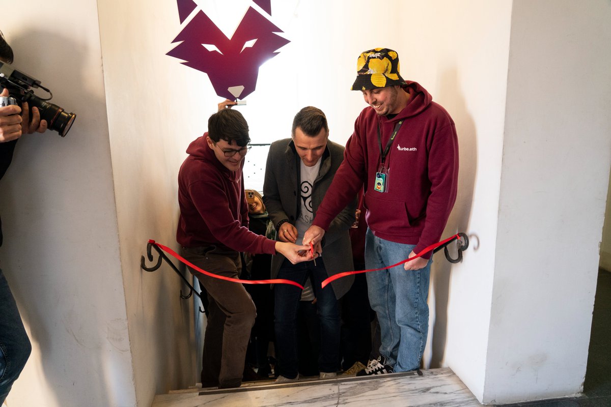 urbe.eth 🐺 (@urbeeth) on Twitter photo 🎉 Urbe Hub, Italy's first Web3 coworking and event space is open!
Huge thanks to <a href="/AKASHAorg/">AKASHA Foundation</a> for the support and <a href="/MihaiAlisie/">Mihai Alisie</a> for believing in us and joining the opening ceremony in Rome.
Urbe Hub is open to all Web3 builders, for free.
Do you want to build with us in 🎉 Urbe Hub, Italy's first Web3 coworking and event space is open!
Huge thanks to <a href="/AKASHAorg/">AKASHA Foundation</a> for the support and <a href="/MihaiAlisie/">Mihai Alisie</a> for believing in us and joining the opening ceremony in Rome.
Urbe Hub is open to all Web3 builders, for free.
Do you want to build with us in