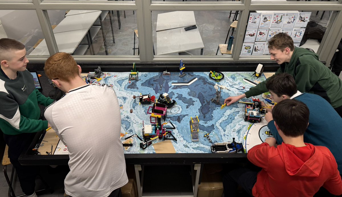 Last training session before midterm break! Regionals are getting close! 🎉