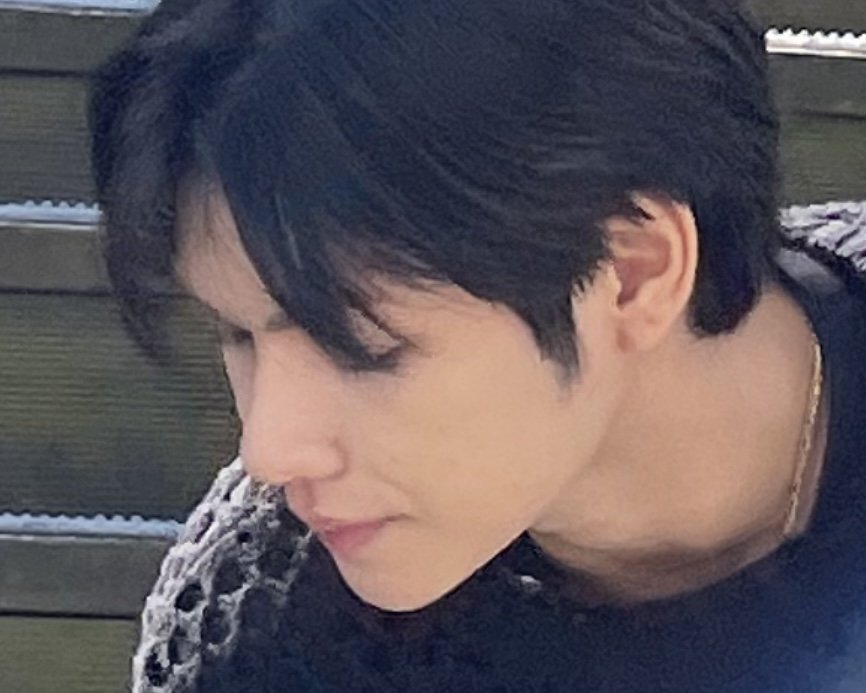 [🐲] happy birthday to hori7on's pusa! 😽 sana masarap ulam (salmon) mo forever &amp; ever. 🎶 meow meow meow meow (sad billie eilish version).... 🎶

#HORI7ON #호라이즌 #VINCI #빈치