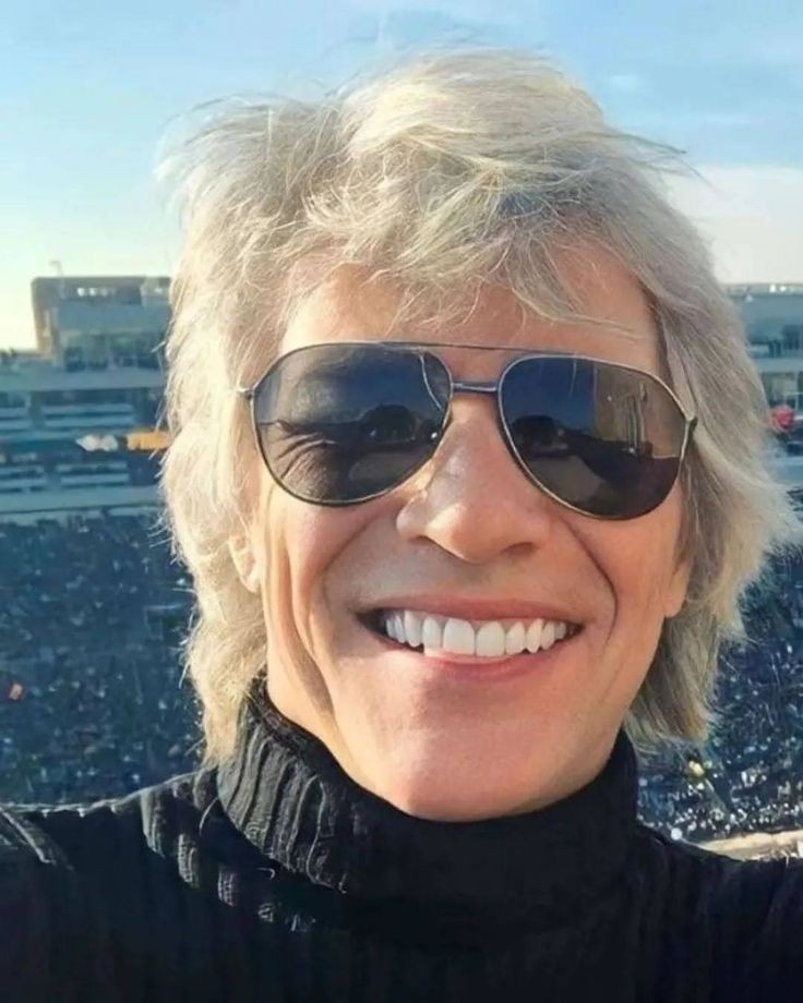 Bon Jovi (@jovibon49915) on Twitter photo 