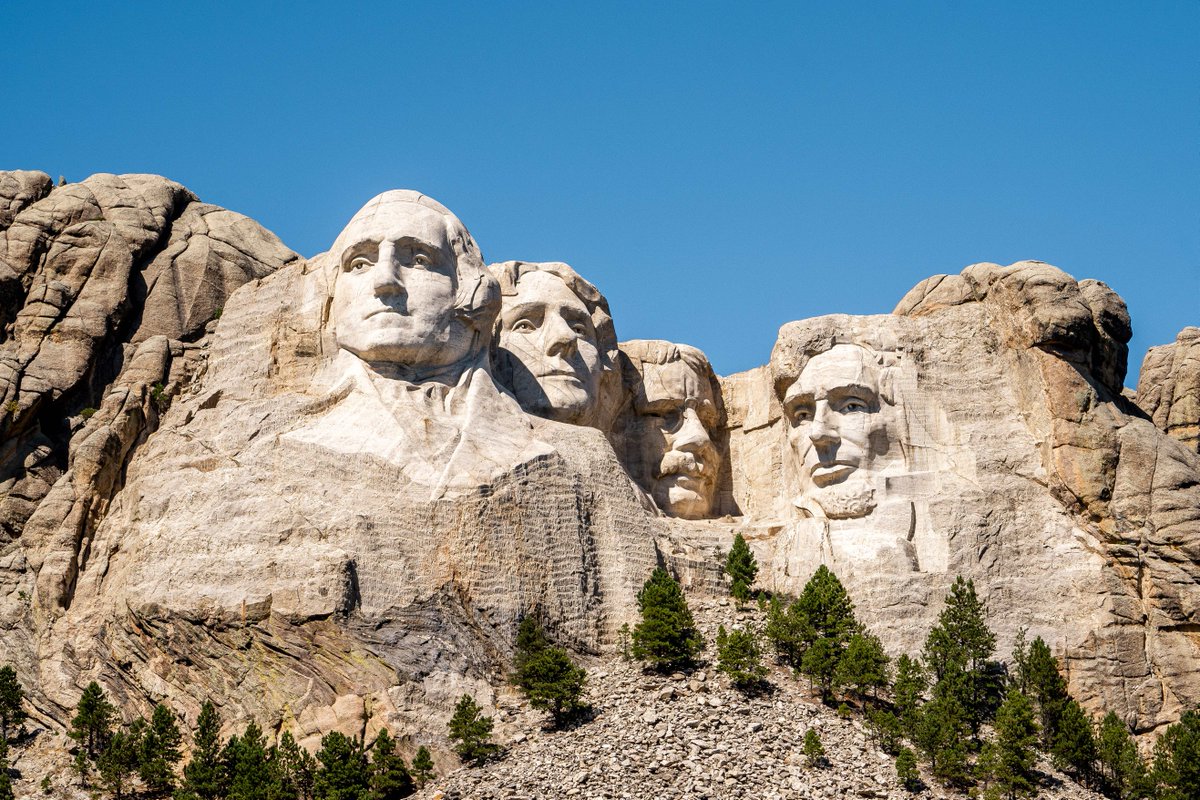 Today, we honor the leaders who have shaped our nation. Their legacies remind us of the strength and spirit of America.

#PresidentsDay