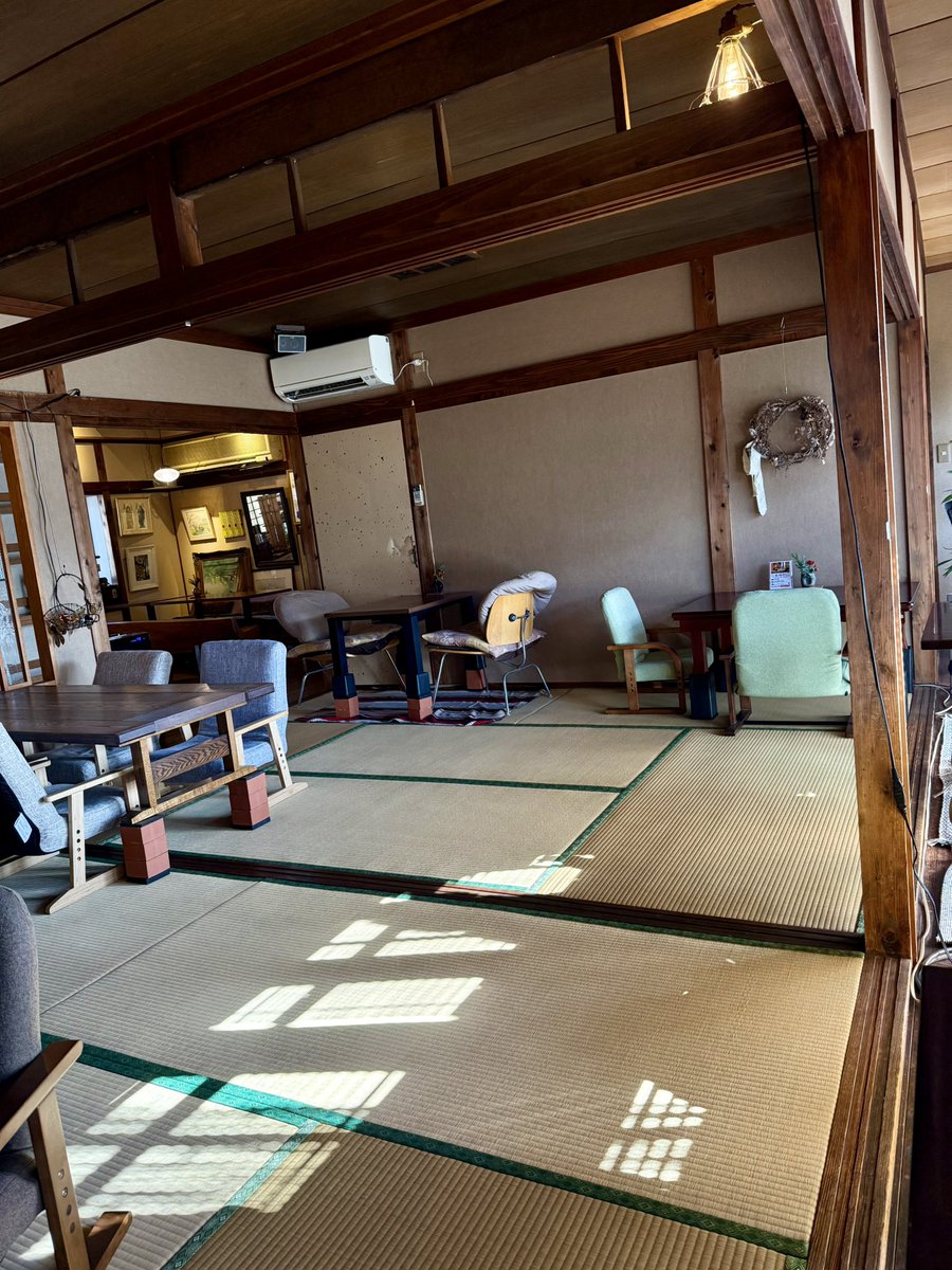 okamurago0903's tweet photo. 岡山県
🏠#珈琲と人
総社市にある古民家カフェ
#相互 #相互フォロー #相互フォロー募集 #相互フォローします #相互フォローok #相互希望 #相互フォロー歓迎 #相互フォロー100💖 #相互フォロー希望😳 #相互相互 #相互フォローの輪 #相互フォロー大歓迎 #相互フォロー絶対 #相互フォロー希望 #ffffffffff https://t.co/AqgQAbaoUk