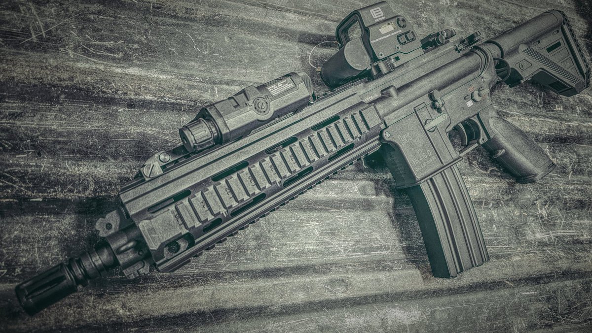RustySFAHEXERA1's tweet photo. 個人的にどんだけ何を言われても
必要最低限でいい！A5のスリム
ストック使いやすいし✨️
#HandK #電動ガン #ザ・アウトロー2 #ラスピク #denofthieves #シンプル #サバイバルゲーム #サバゲー愛知 #サバゲーマーさんと繋がりたい #写真撮ってる人と繋がりたい #写真好きなと繋がりたい https://t.co/a78YtIJN3h