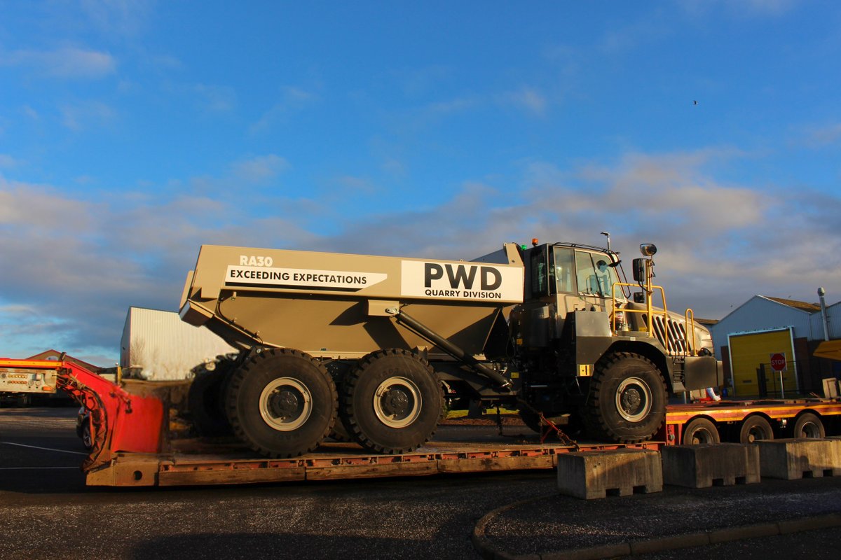 The RA30 ready to hit the road for hard work with our customer in the UK 💪 Thanks to our dealer <a href="/molson_group/">Molson Equipment</a>! #Rokbak #ArticulatedHauler #ADT #Construction #Mining #Quarry #HeavyMachinery #VolvoGroup