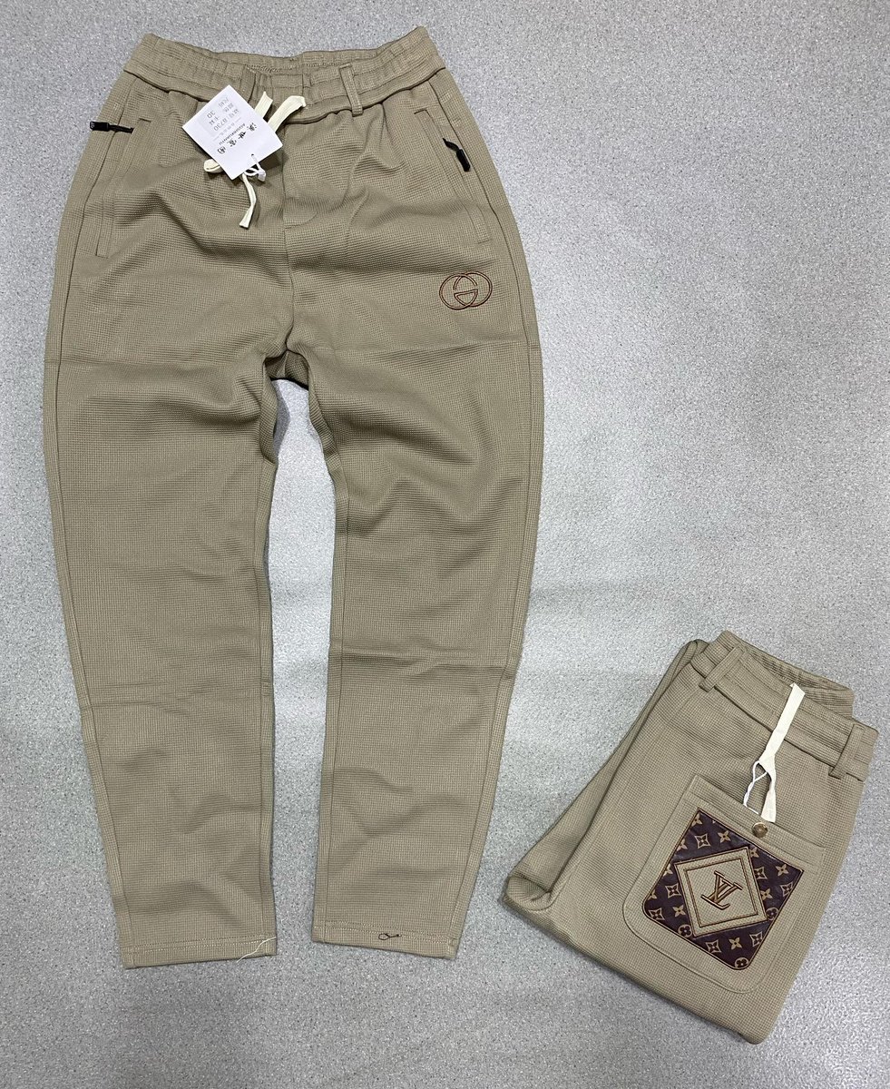 Unus Shop tweet media