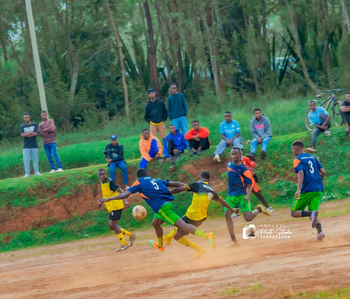 Umucuzistudio's tweet photo. Friday memories IPRC GISHARI vs UR RWAMAGANA(3-2) done by us. 📸⚽

Done by @NiyonkuruElaste &amp; @khalifajean23 

#Umucuzi 
#Aphoto_is_amemory https://t.co/X0RqzZKpV6
