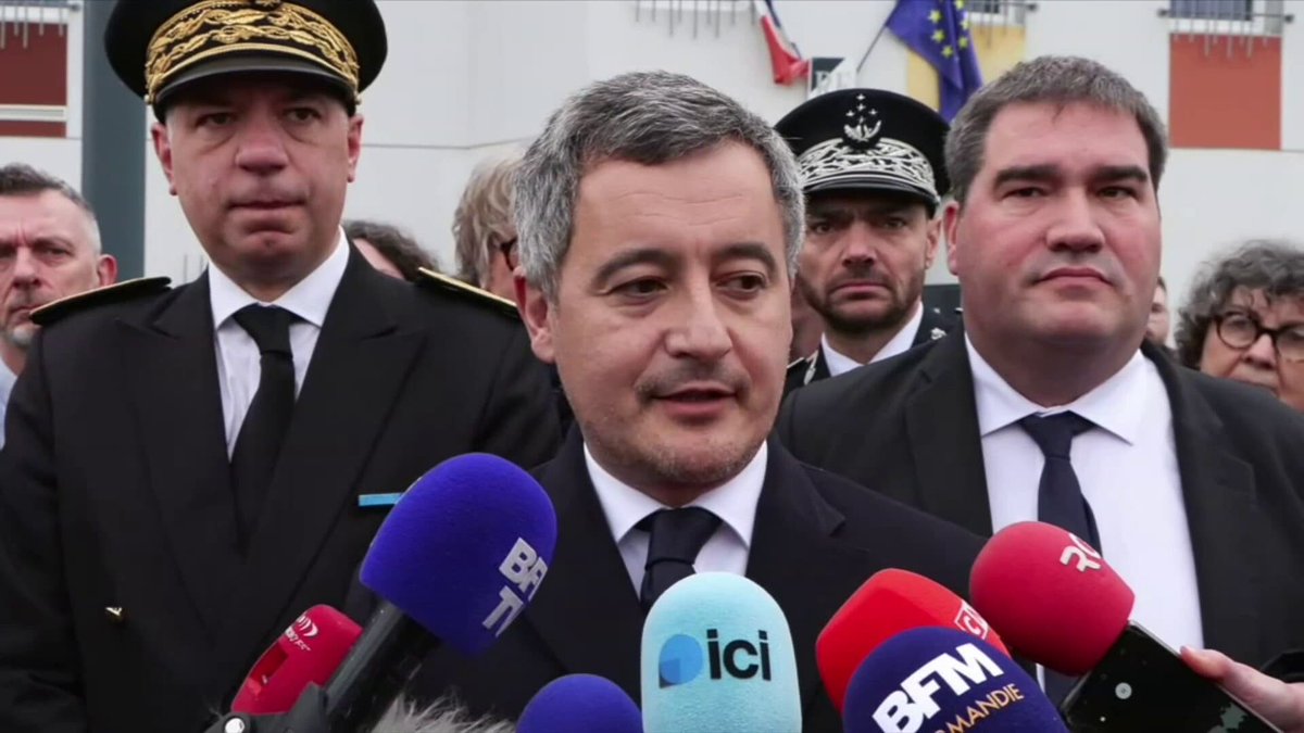 BFMTV's tweet photo. "Un discours de défaite": Gérald Darmanin fermement opposé à la légalisation du cannabis
https://t.co/LmfV4RBUNi https://t.co/1M8obaVYOR
