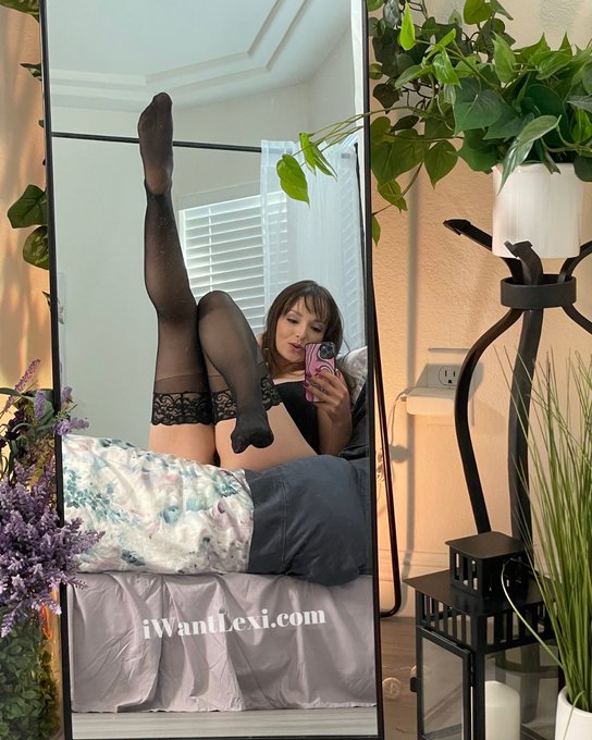 Watch Lexi Luna™️'s leaked NSFW photo on TwXstars