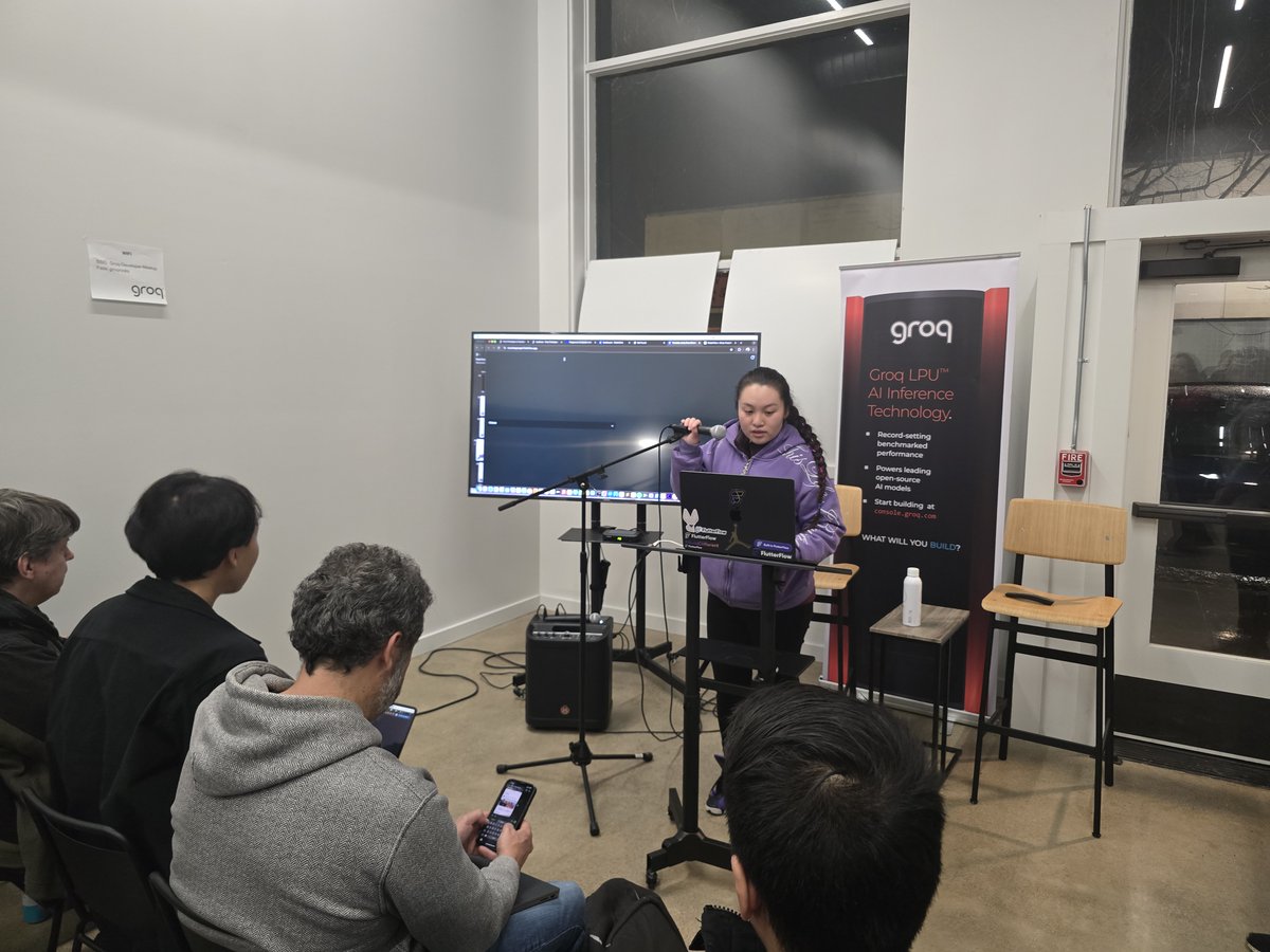 GroqInc's tweet image. 💪 Mike Plachta demoed @crewAIInc's intelligent ticket support system, designed to streamline and automate responses to customer support requests.  
💪 Patricia Wei demoed translation using Groq and streaming APIs with @flutterflow  
Subscribe to find out about our next meetups -…