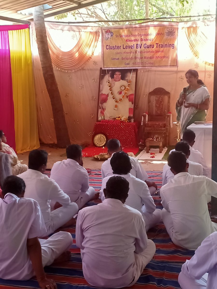 sathyasaiodisha's tweet photo. Loving Sairam..
With the blessings of Sri Sathya Sai Baba, Khordha District organized a Cluster-Level Balvikas Guru Training Program for Jatni, Khordha, and Raj Sunakhala at Belapada Bhajan Mandali, under Khordha Samithi. 
#gurutraining
#Balvikash 
#Khordha 
-Media Team https://t.co/N8BNA7u8AH
